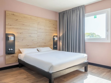 B&B HOTEL Saint-Martin-de-Crau Alpilles Camargue, Saint-Martin-de-Crau, France