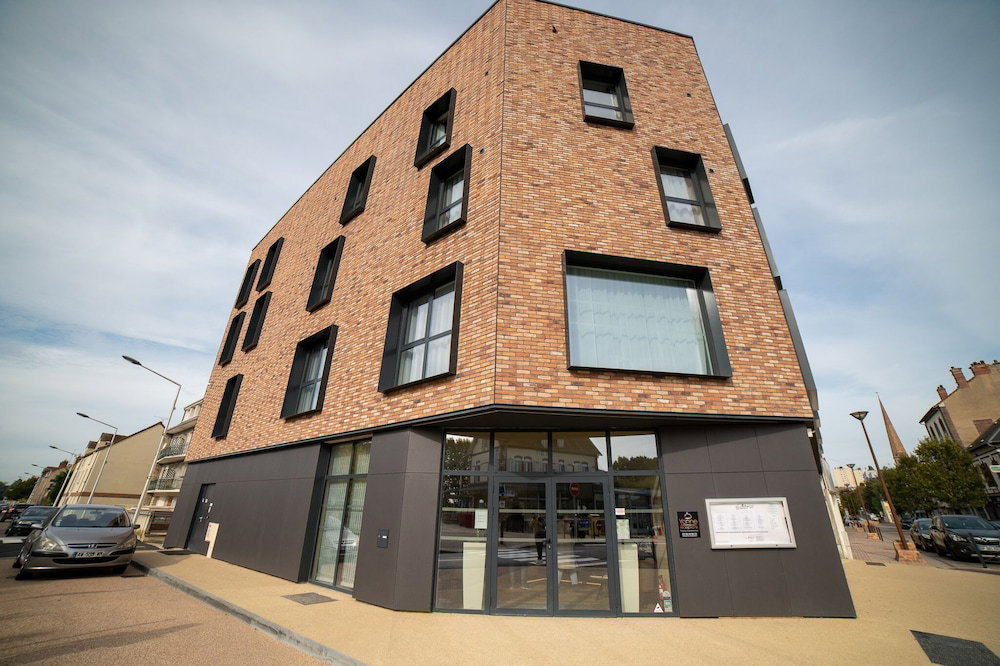 Hotel · Le Mitigana, Migennes