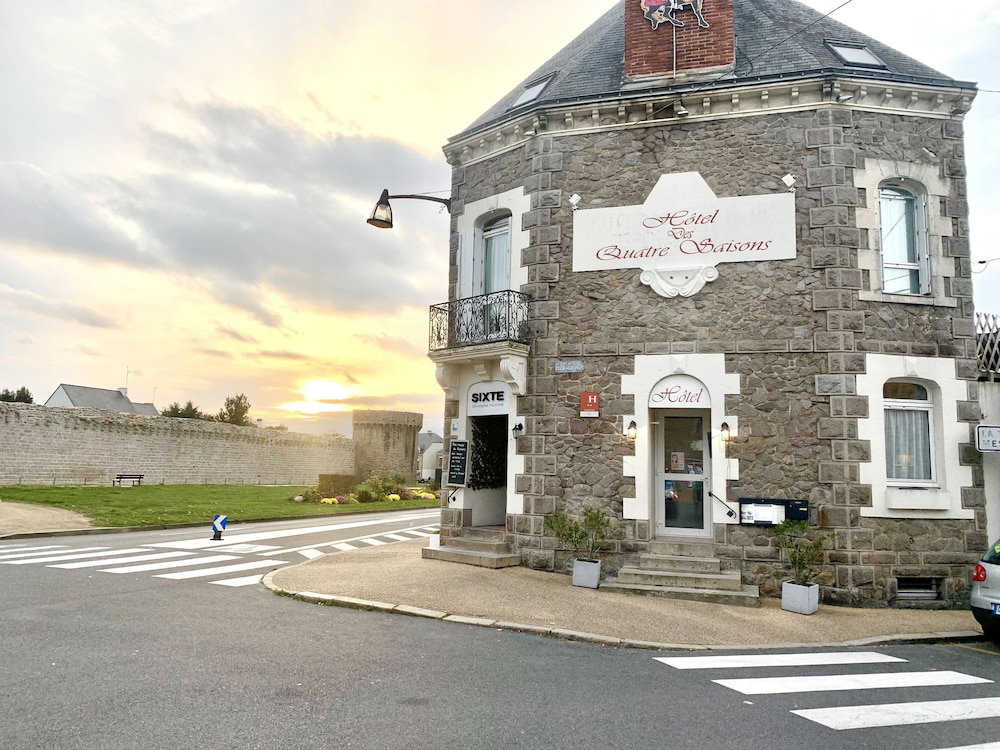 Hotel les Quatre Saisons, France