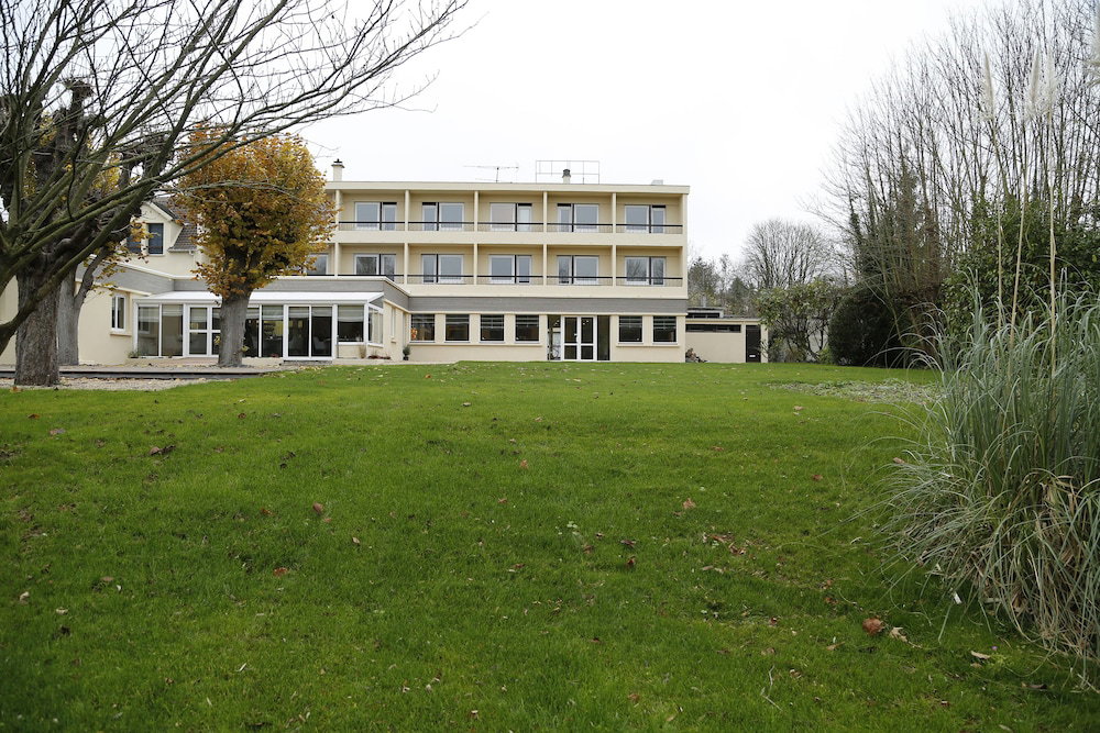 Hotel · Le Quincangrogne, Dampmart