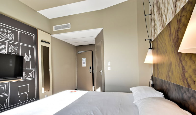ibis Niort Est Mendes France, Niort, France