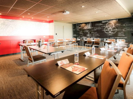 ibis Niort Est Mendes France, Niort, France
