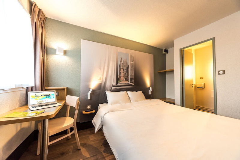 B&B HOTEL Alençon Nord, Valframbert, France