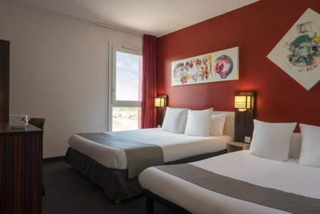 Hôtel Pont Rouge , Carcassonne, Carcassonne, France