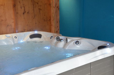 CÉRÈS - Boutique-Hôtel & Spa - Élégance en Terre d'Uzès, Saint-Quentin-la-Poterie, France