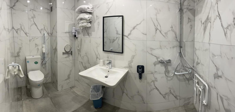 Hotel Lilas Gambetta, Paris, France