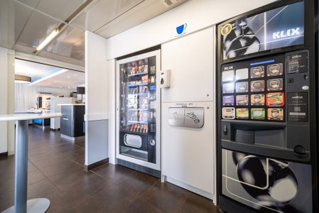 B&B HOTEL Calais Terminal Cité de l'Europe 2 étoiles, Coquelles, France