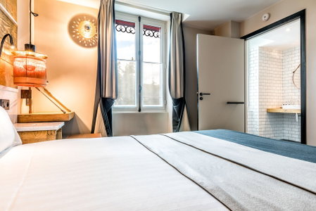 Hôtel Restaurant Au Bœuf Couronné, Paris, France