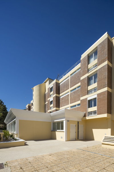 Opéralia Hôtel Les Pins, Balaruc-les-Bains, France