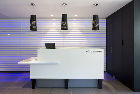Opéralia Hôtel Les Pins, Balaruc-les-Bains, France