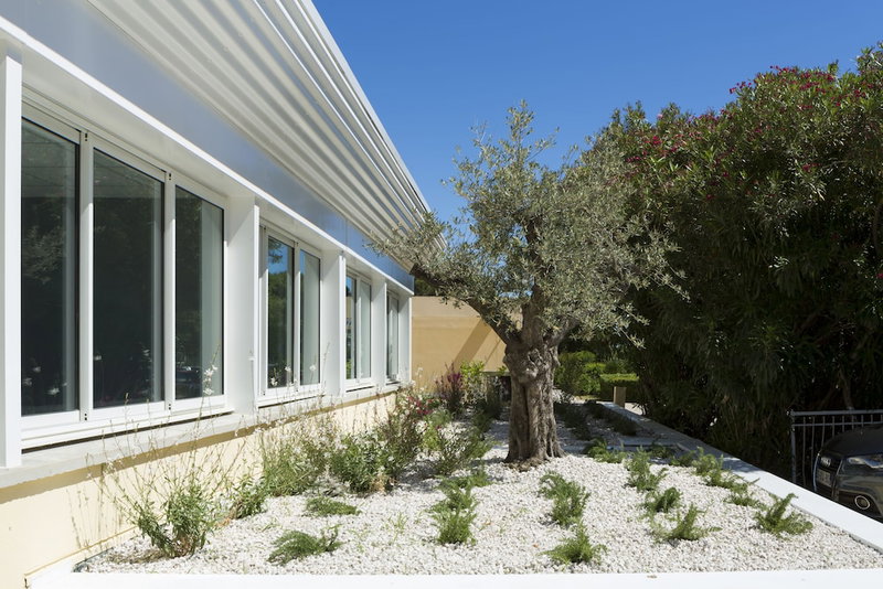 Opéralia Hôtel Les Pins, Balaruc-les-Bains, France