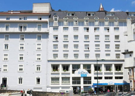 Hôtel La Source, Lourdes, France