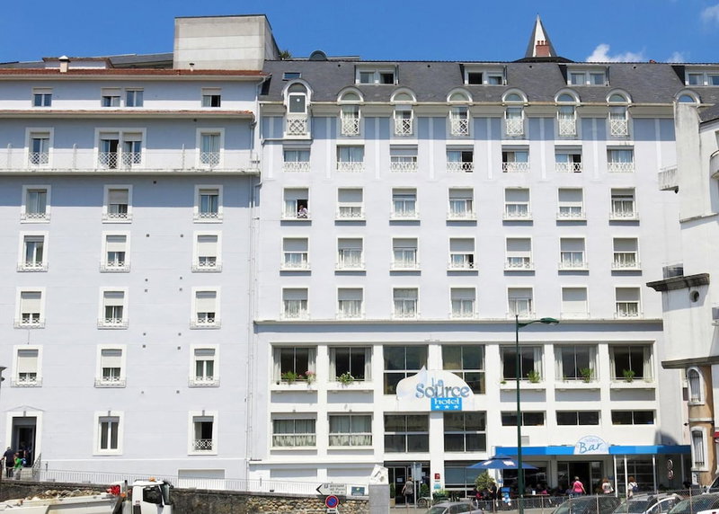 Hôtel La Source, Lourdes, France