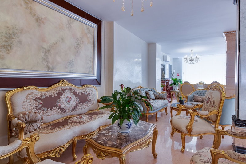 Hotel Royal, Ivry-sur-Seine, France