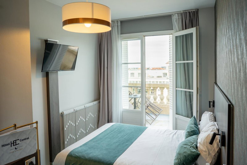 Hôtel Central, Poitiers, France