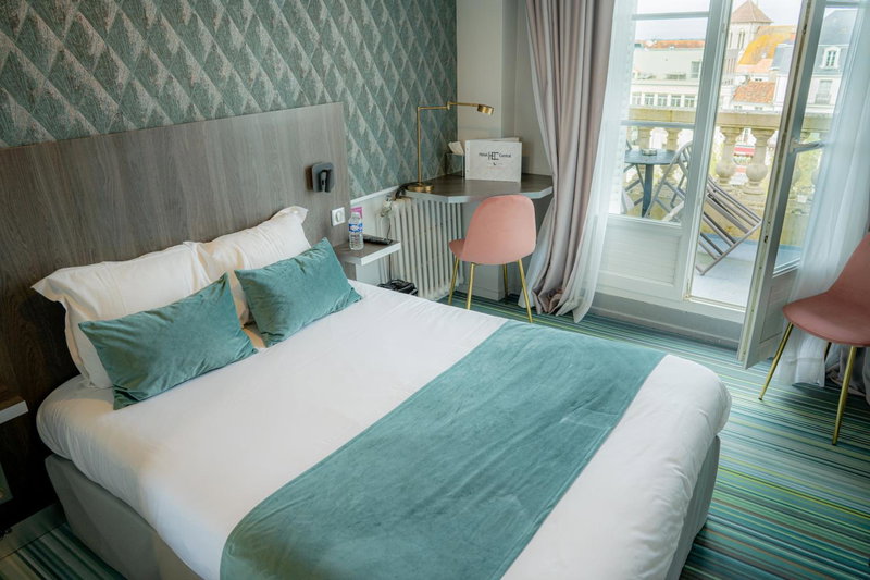 Hôtel Central, Poitiers, France