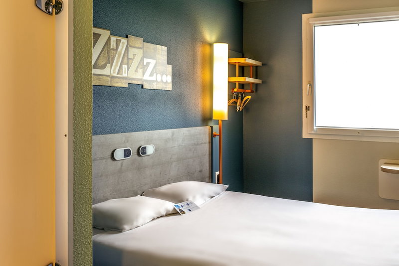 ibis budget Pertuis Portes du Luberon, Pertuis, France