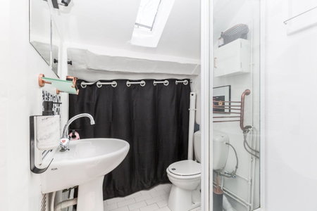TinyHouse Inn Saint-Germain-des-Près, Paris, France