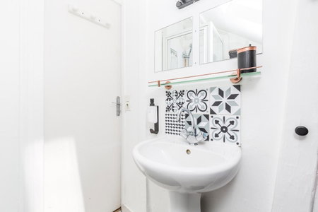 TinyHouse Inn Saint-Germain-des-Près, Paris, France