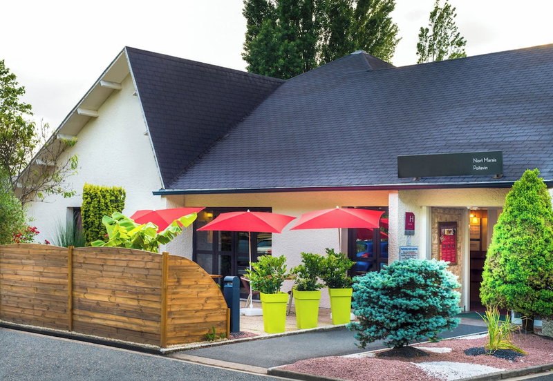 B&B HOTEL Niort Sud Venise Verte, Niort, France