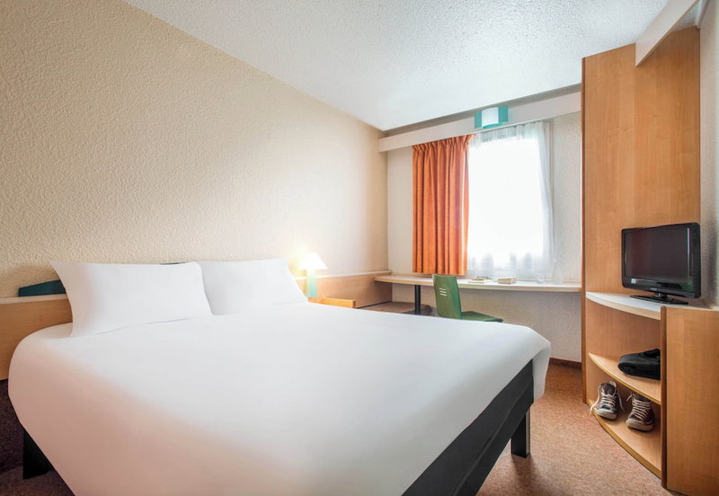 B&B HOTEL Niort Sud Venise Verte, Niort, France