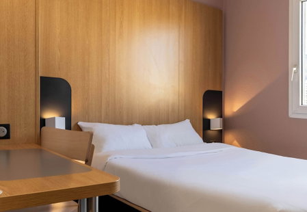 B&B HOTEL Grenoble Centre Verlaine, Grenoble, France