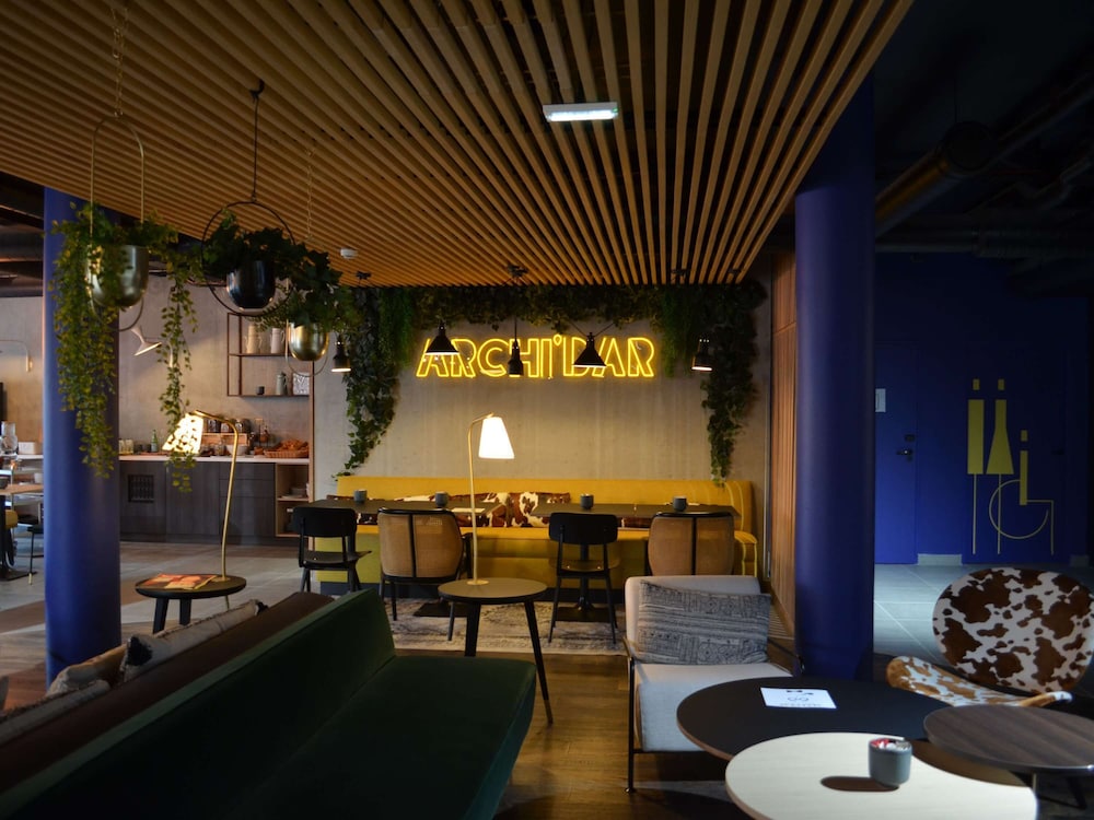 Ibis Styles Dreux Centre Gare, France