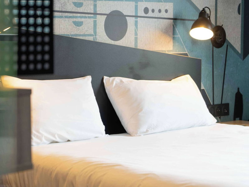 Ibis Styles Dreux Centre Gare, Dreux, France