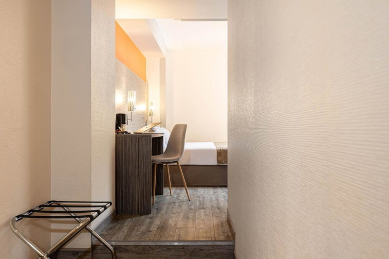 Best Western Le Bristol, Le Puy en Velay, France