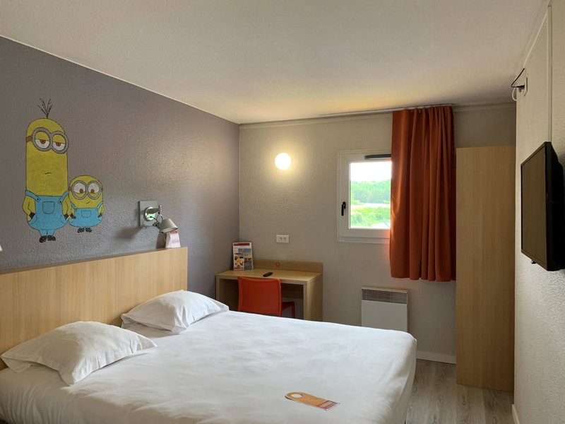 Brit Hotel Essentiel Tours Sud, Chambray-lès-Tours, France