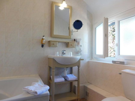 Logis Hotel Villa Marjane, Saint-Jean-le-Blanc, France