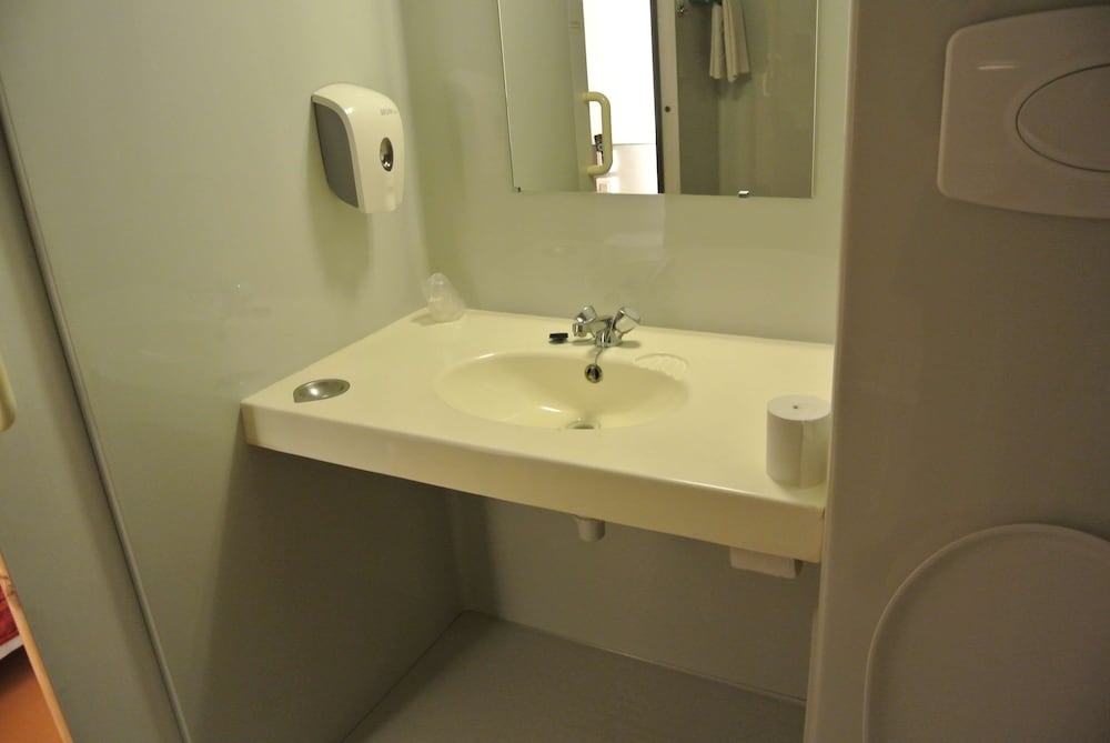 Hotel · Premiere Classe Lyon Sud - Chasse sur Rhône Vienne, Chasse-sur-Rhone