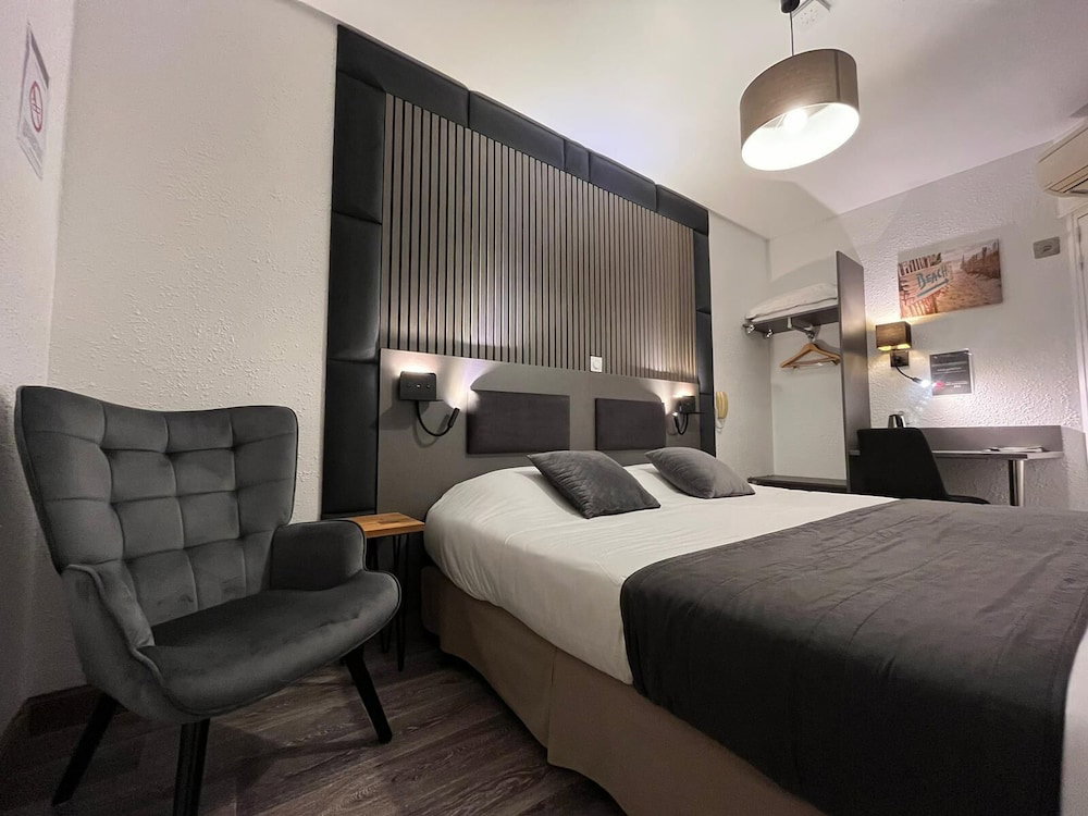 Citotel Le Cheval Blanc, France