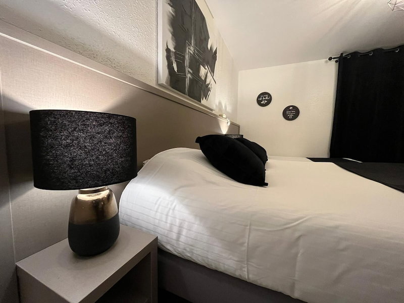 Citotel Le Cheval Blanc, Cognac, France