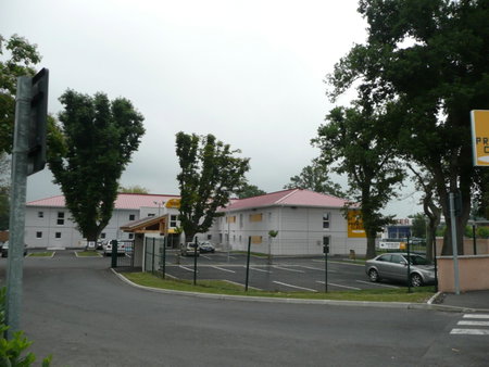 Premiere Classe Pau Est-Bizanos, Pau, France