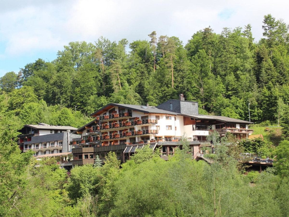 Hotel · Ringhotel Mönch`s Waldhotel, Unterreichenbach