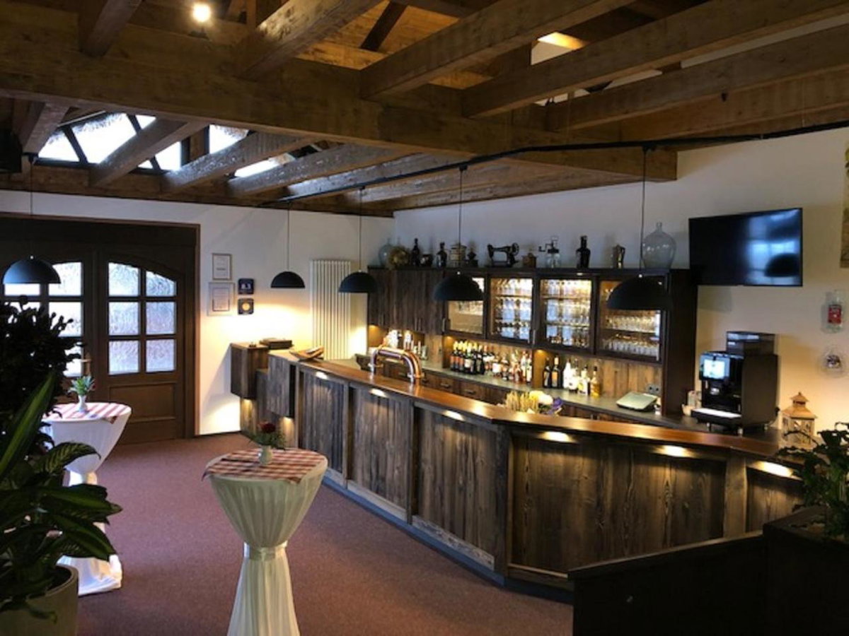Hotel · Hotel Friedchen mit eigener Fleischerei, Artern