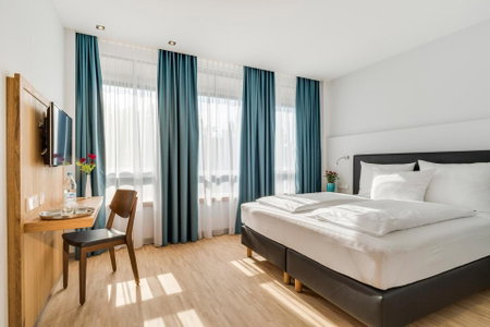 Hotel-Etage Apfelrot managed by Hotel Apfelbaum, Erding, Germany