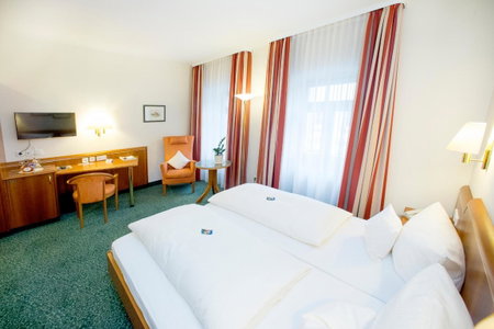 Hotel Weisses Lamm, Veitshöchheim, Germany