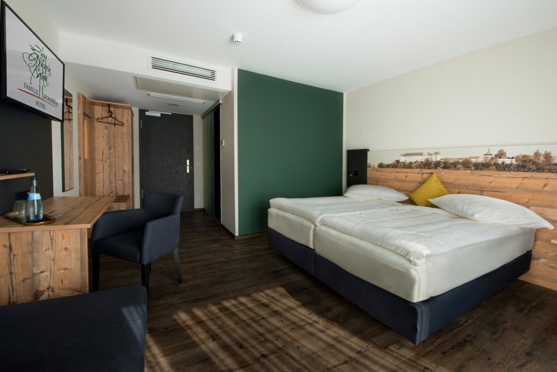 Hotel Zum Grünen Baum, Pfahlheim, Germany