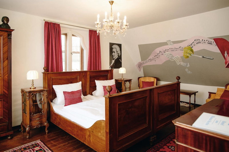 Restaurant Dicker Mann Hotel zum Blauen Krebs, Regensburg, Germany