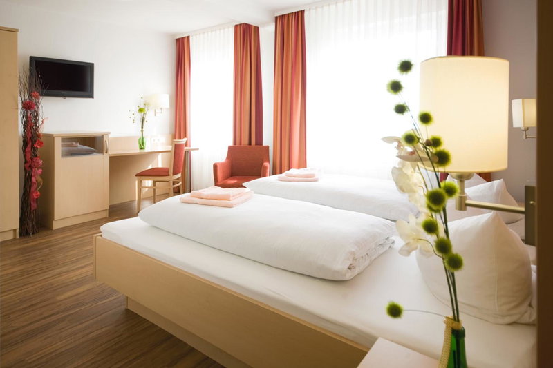 Hotel Gasthof Pension Riebel, Etzenricht, Germany
