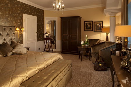 Weinromantikhotel - Richtershof, Mülheim an der Mosel, Germany