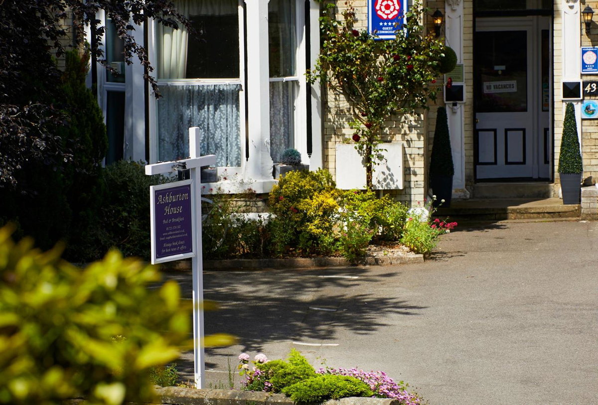 Hotel · Ashburton House - B&B, Scarborough