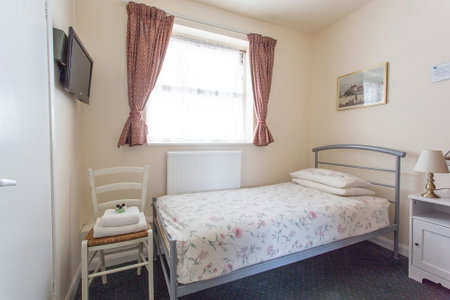 Oakwood B&B Heathrow, West Drayton, United Kingdom