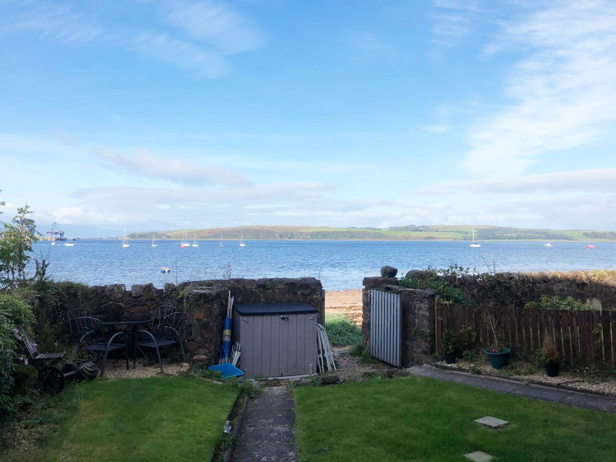 Beach House No1 With Amazing Sea Views And Direct Beach Access, Fairlie, United Kingdom