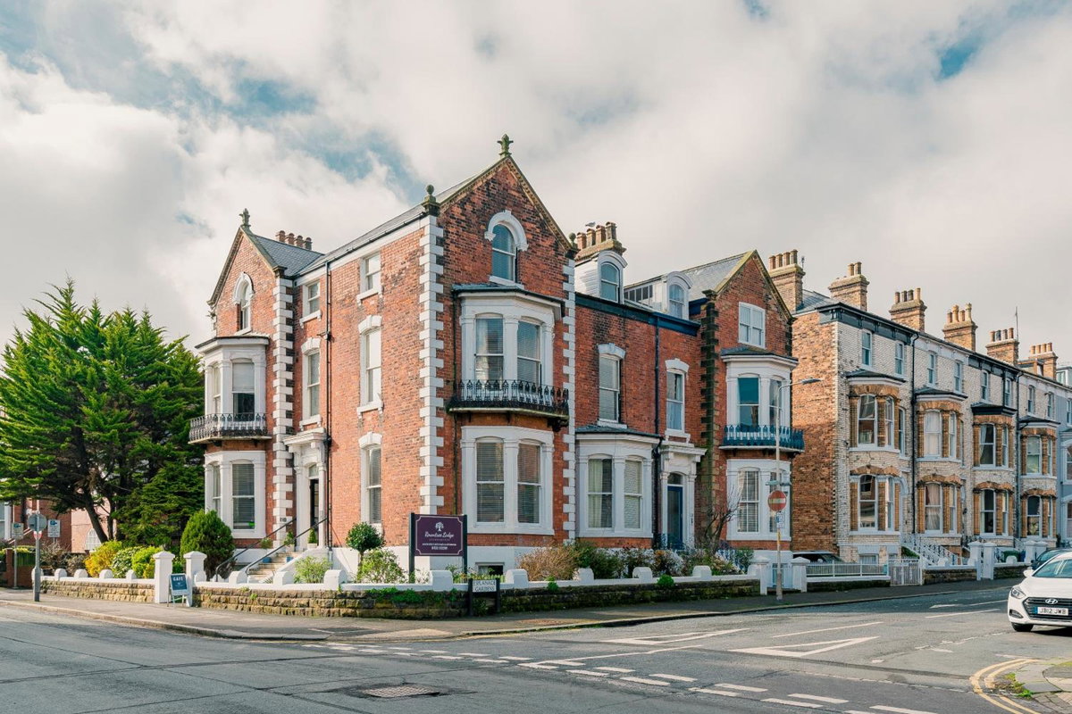 Hotel · Rowntree Lodge, Scarborough