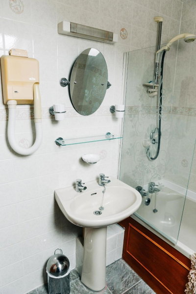 The Farmhouse Lochmeyler, Llandeloy, United Kingdom