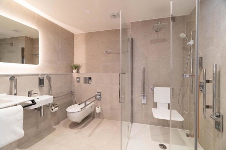 PREMIER SUITES Edinburgh Fountain Court, Edinburgh, United Kingdom