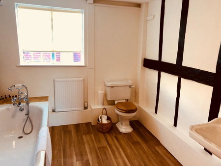 The Dorset Arms Pub & Cottage Rooms, Groombridge, United Kingdom